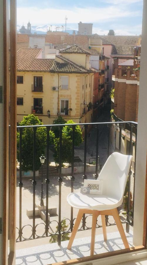 Domus Apartamentos Granada Con Parking Gratuito En Pleno Centro Exterior photo